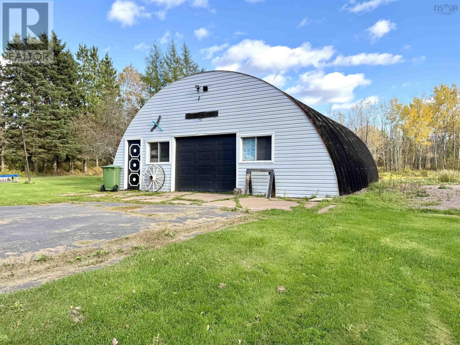 636 Macdonald Road Property Photo 7