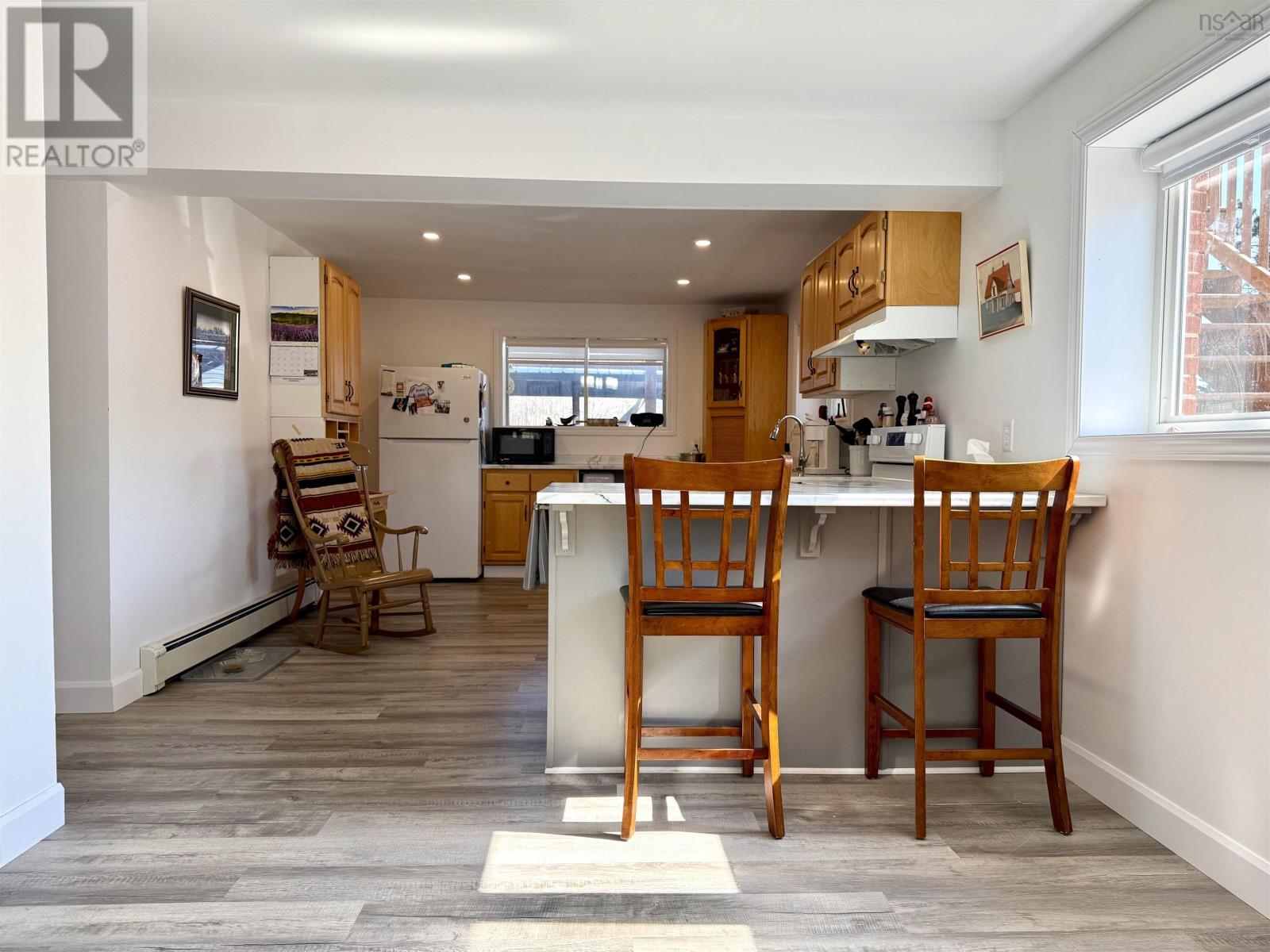 636 Macdonald Road Property Photo 35
