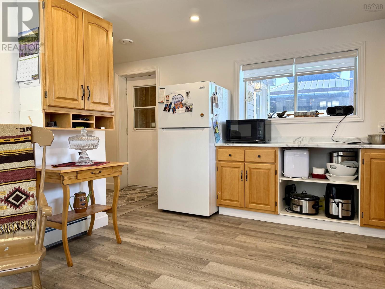 636 Macdonald Road Property Photo 37