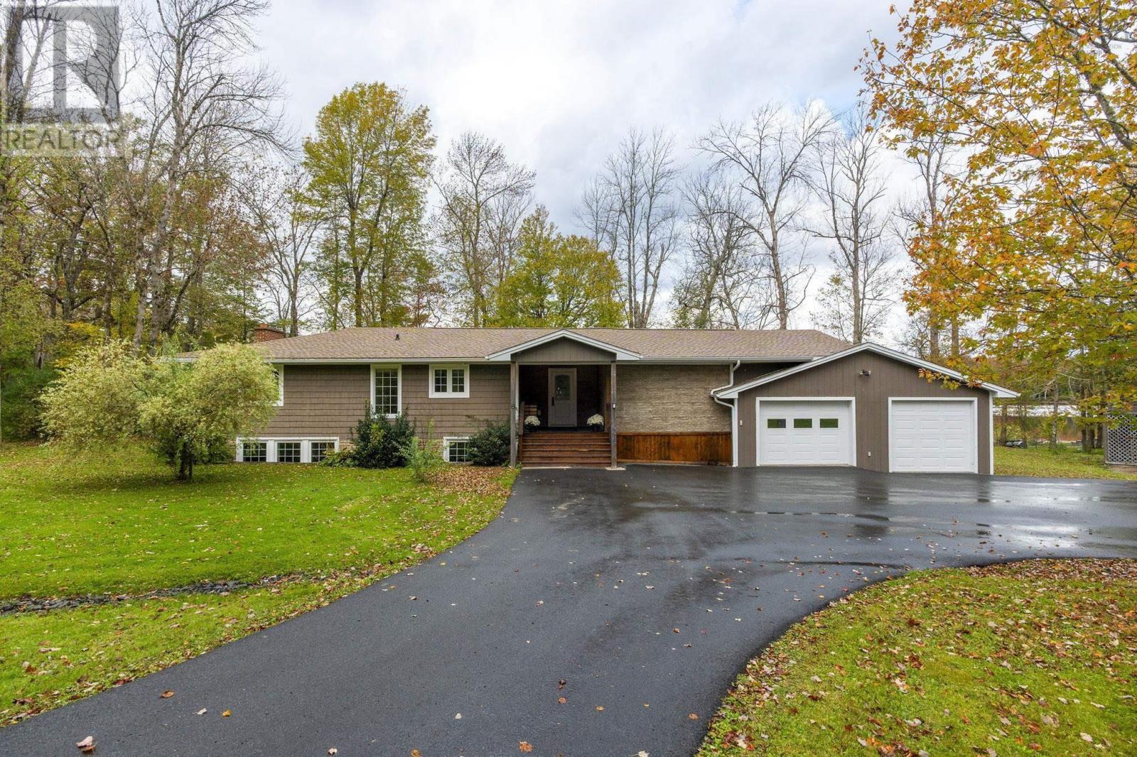 9 Piggott Lake Rd Property Photo 1