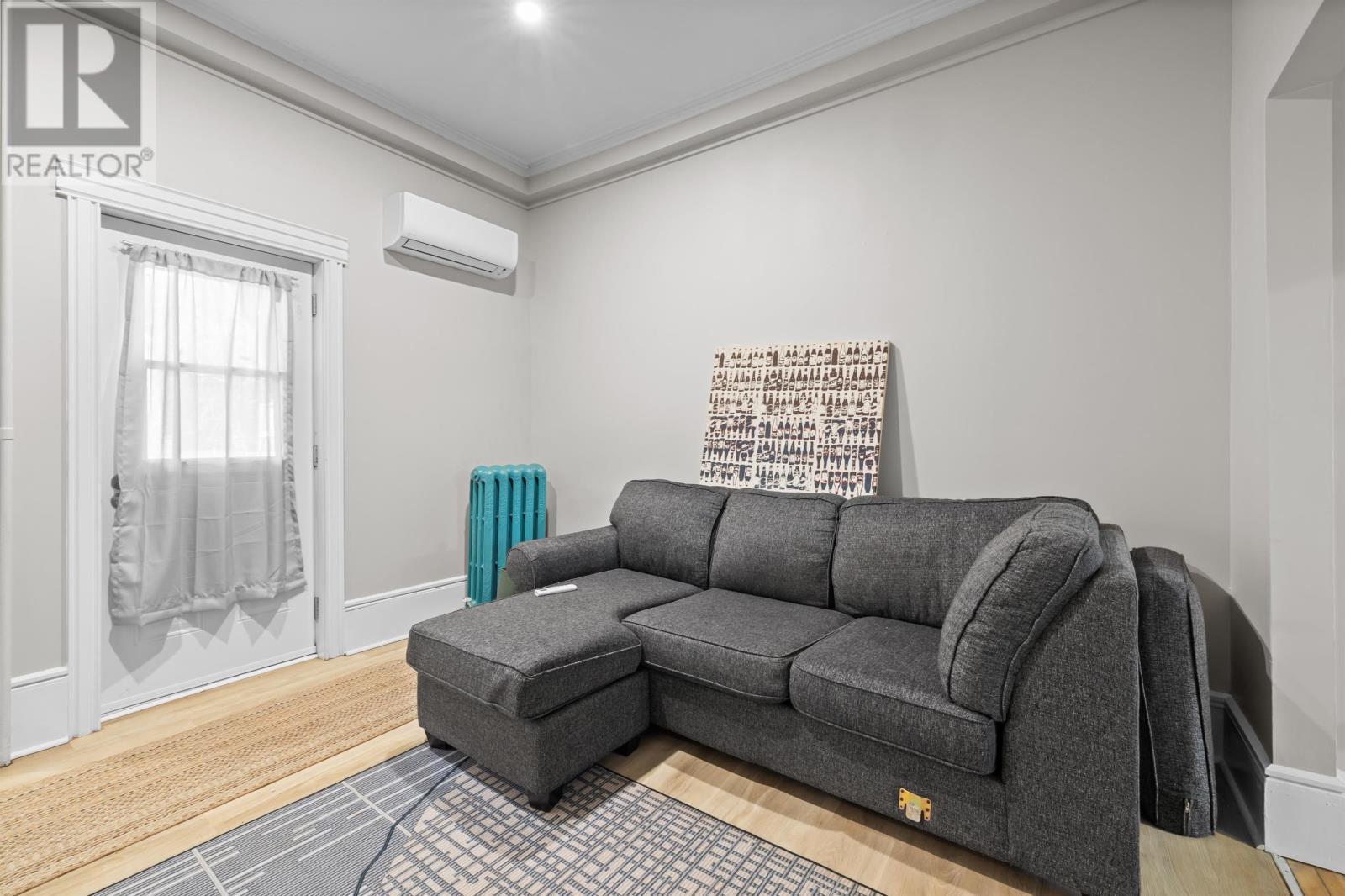 240 Sydney Street Property Photo 15