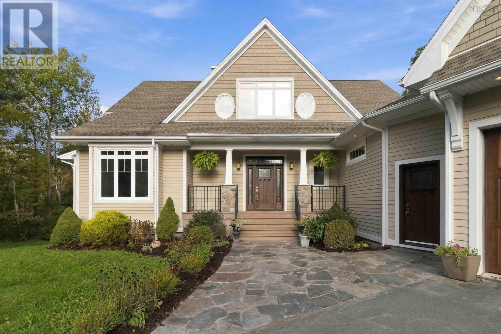 24 Winley Drive Property Photo 2