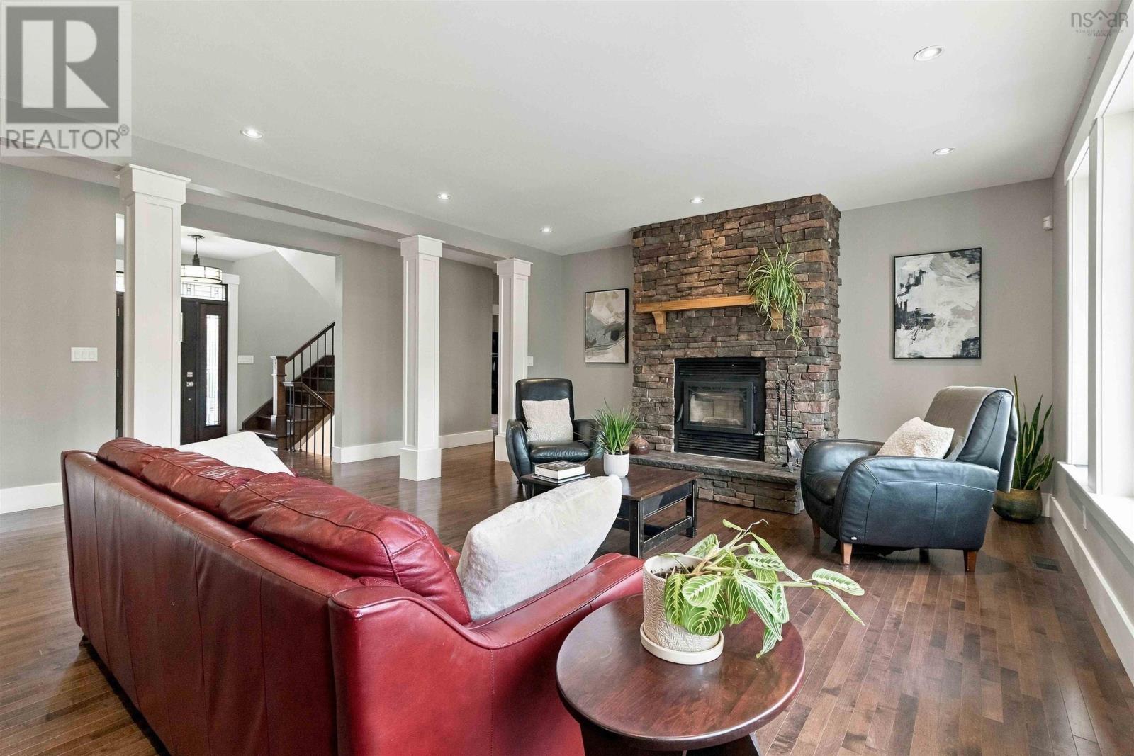 24 Winley Drive Property Photo 10