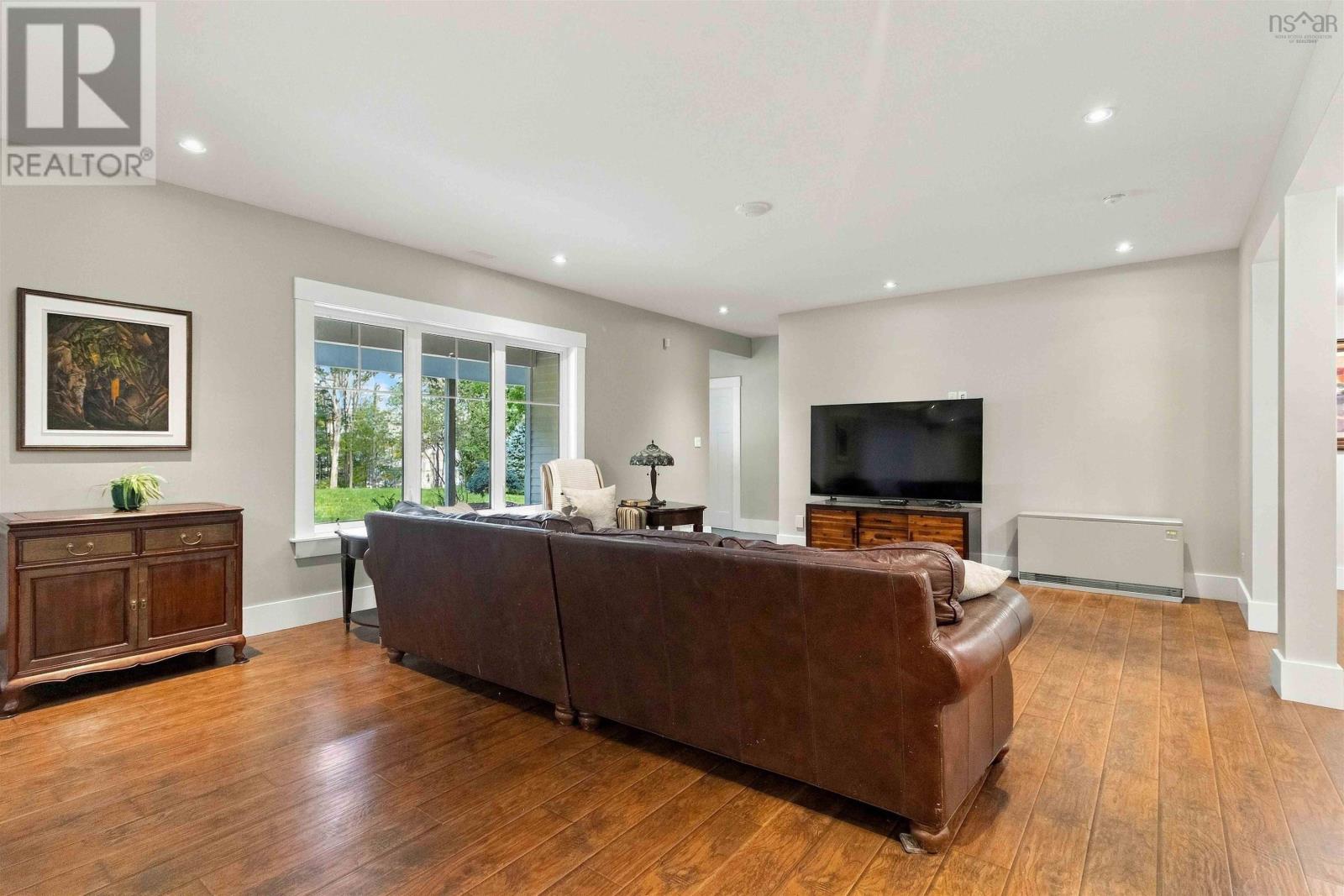 24 Winley Drive Property Photo 34