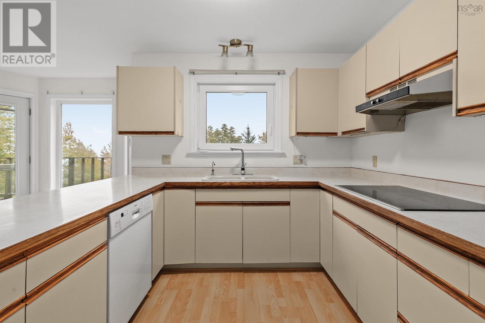 173 Dempster Crescent Property Photo 16