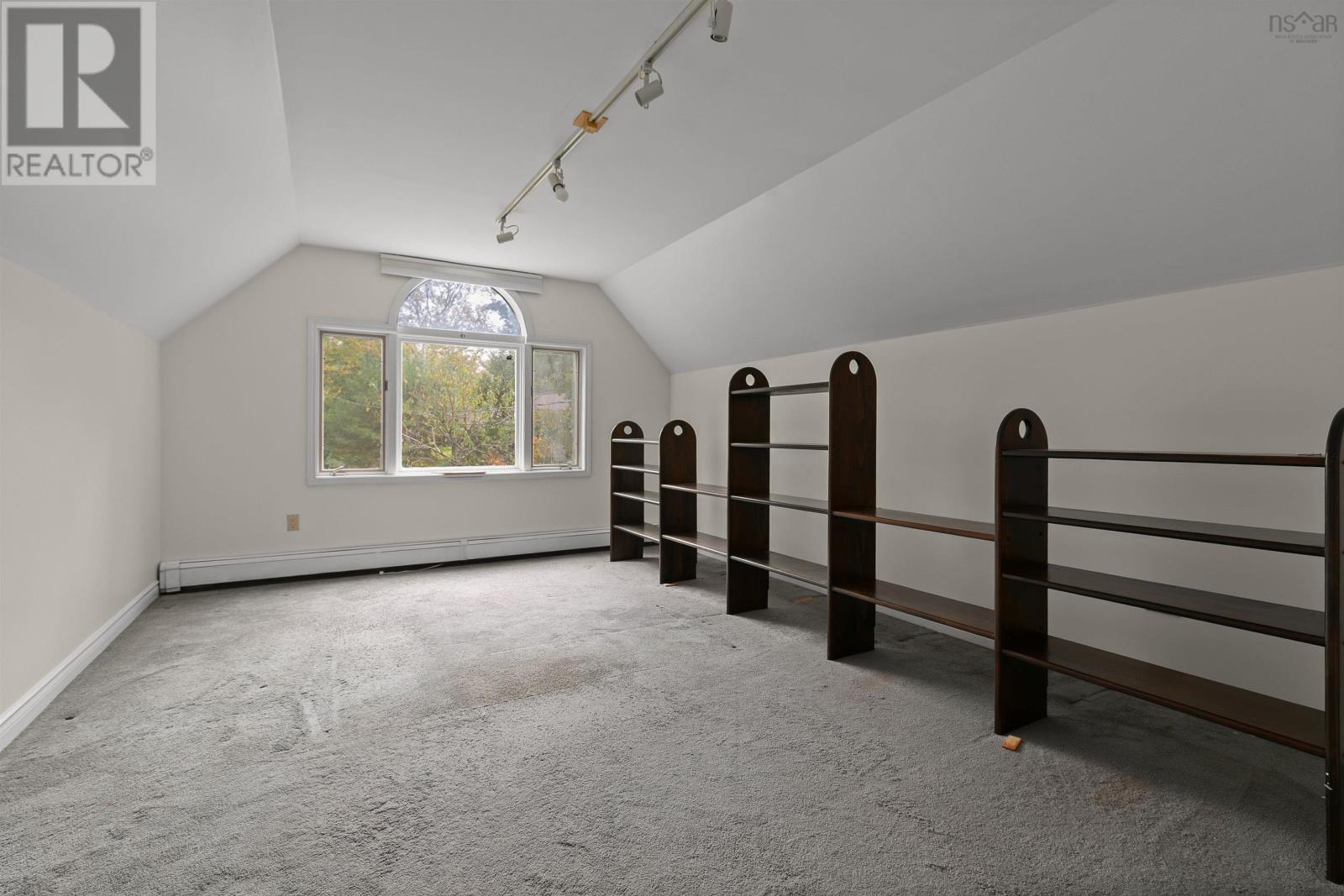 173 Dempster Crescent Property Photo 34