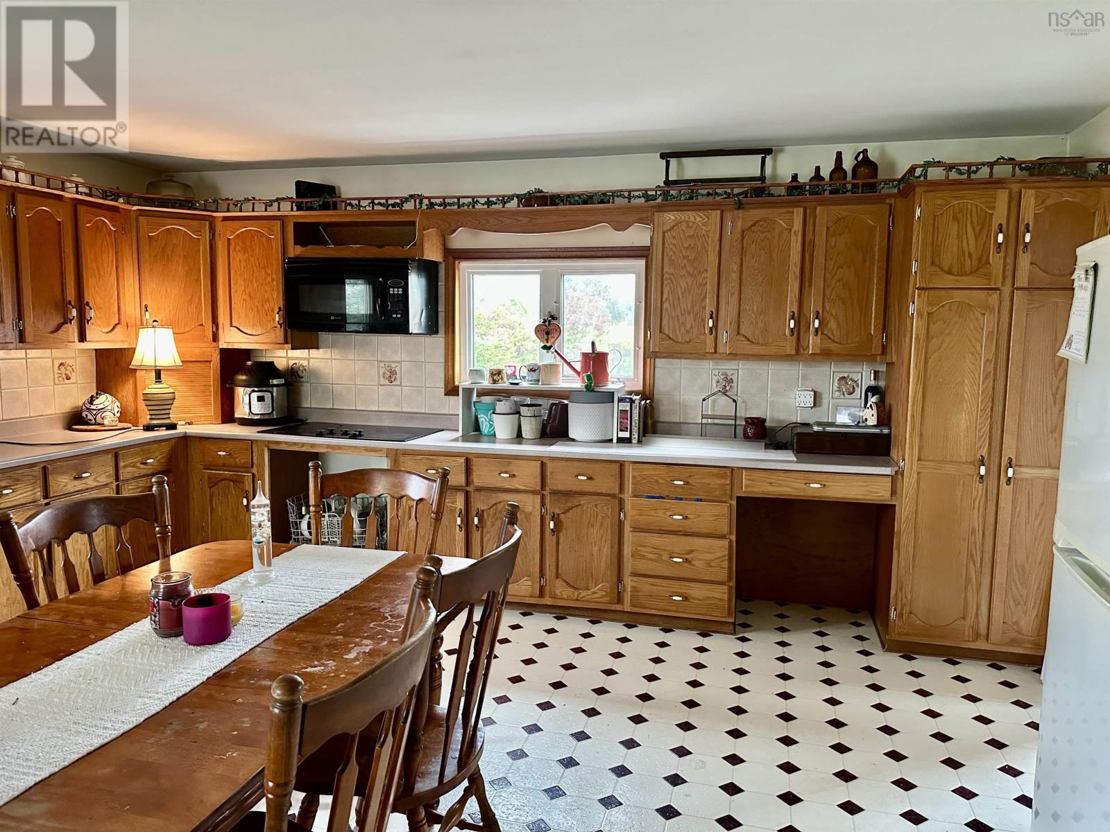 9390 Highway 4 Property Photo 18