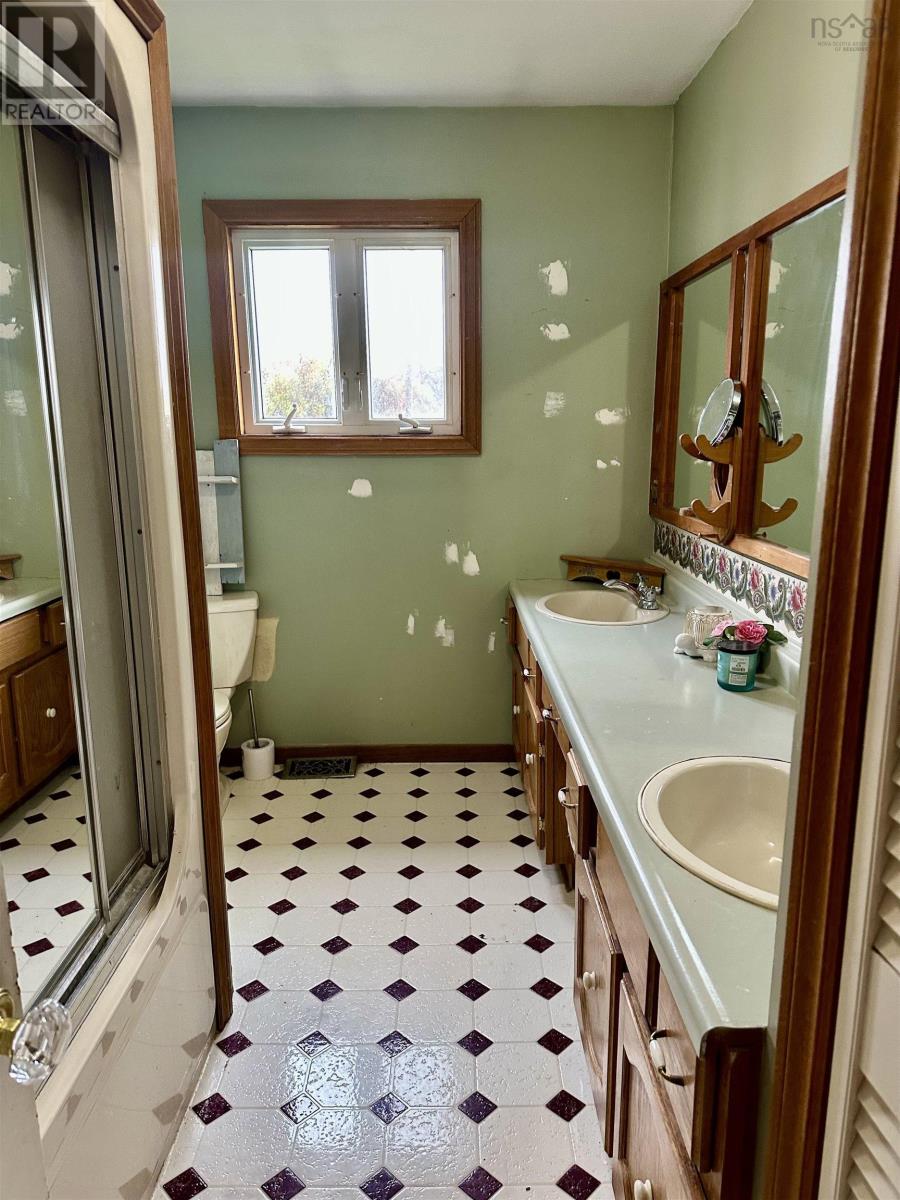 9390 Highway 4 Property Photo 21
