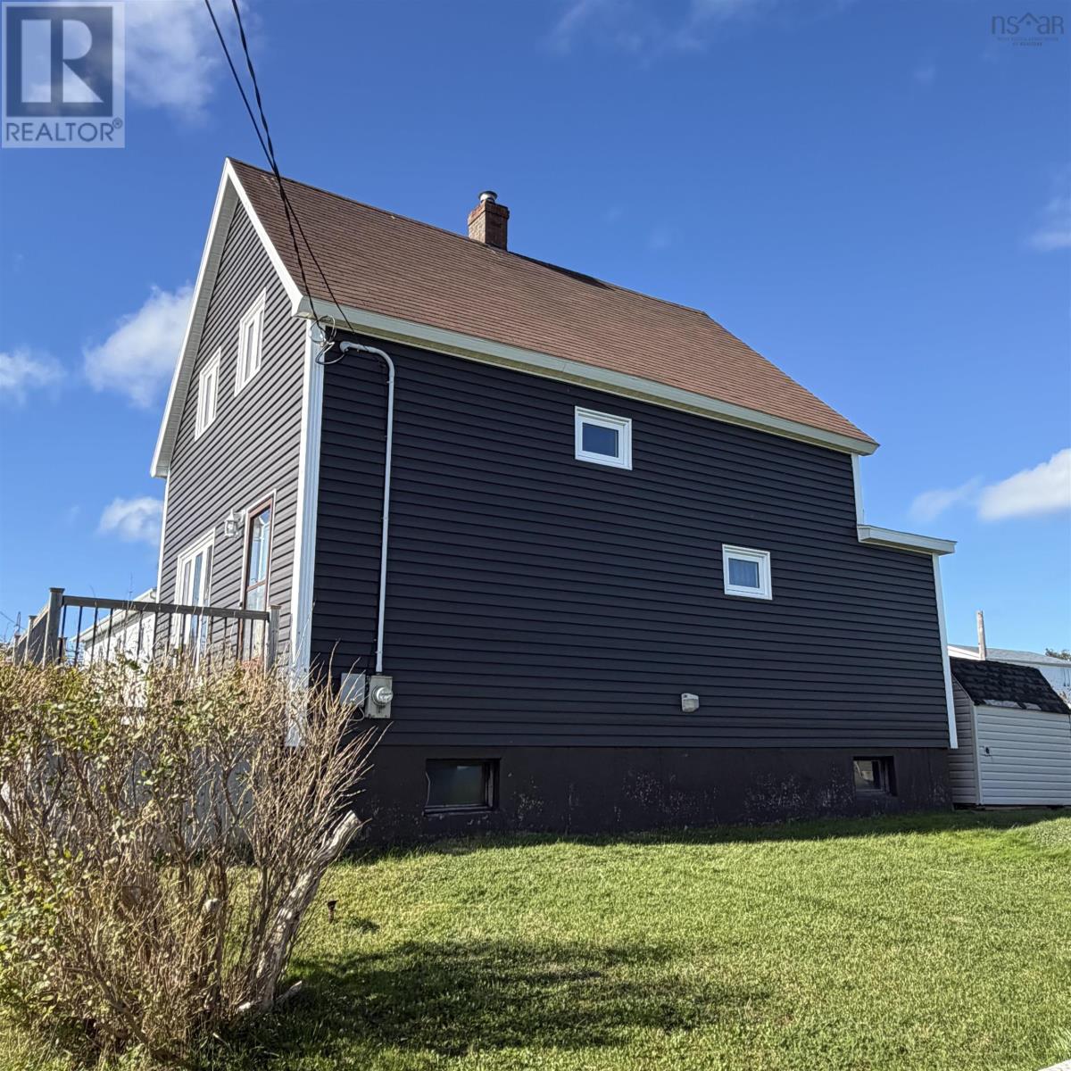 65 Cliff Street Property Photo 2