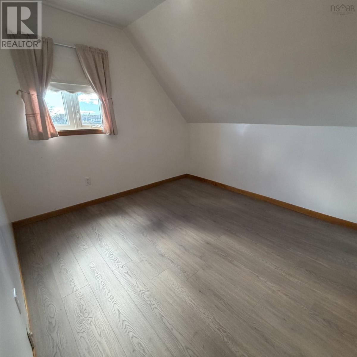 65 Cliff Street Property Photo 15