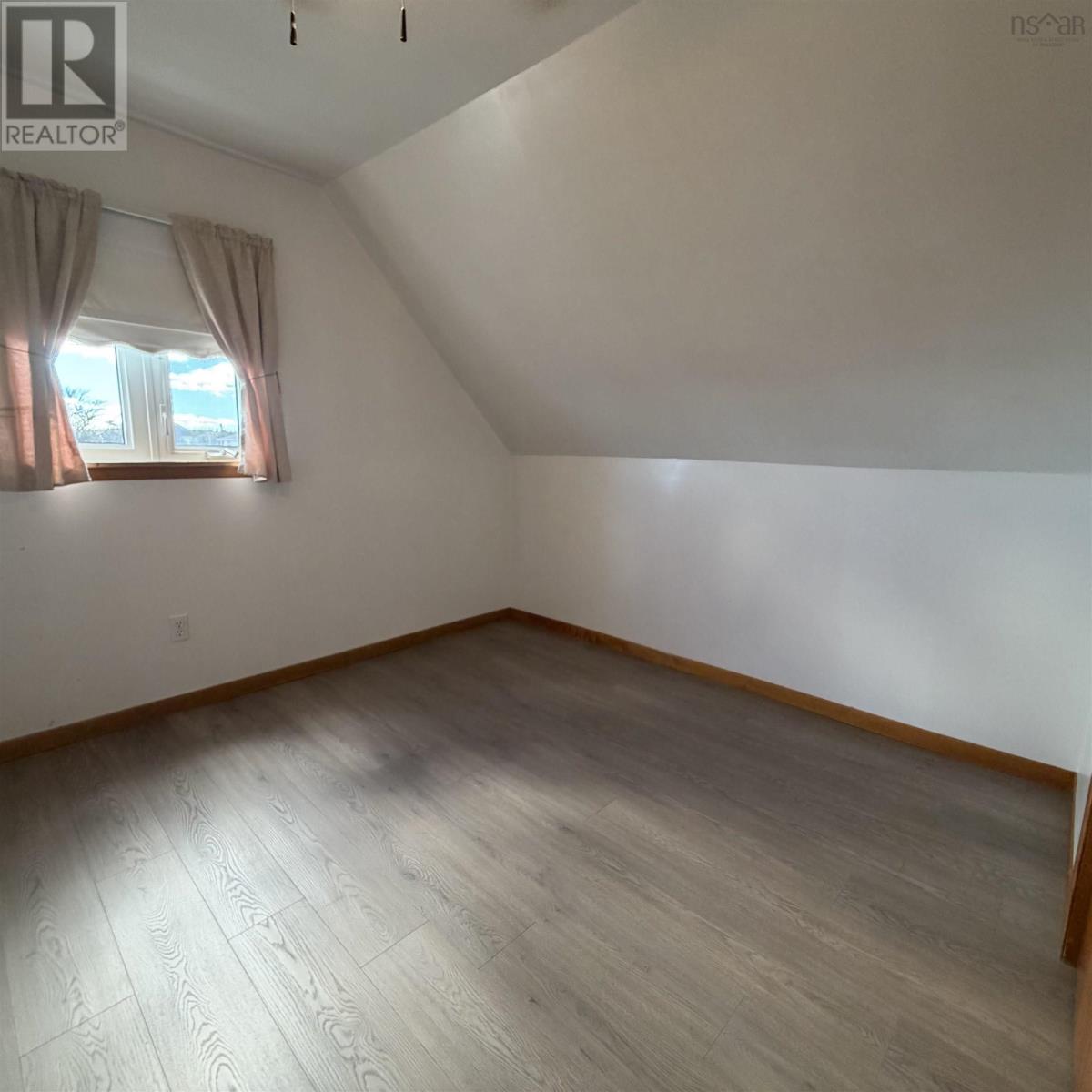 65 Cliff Street Property Photo 16