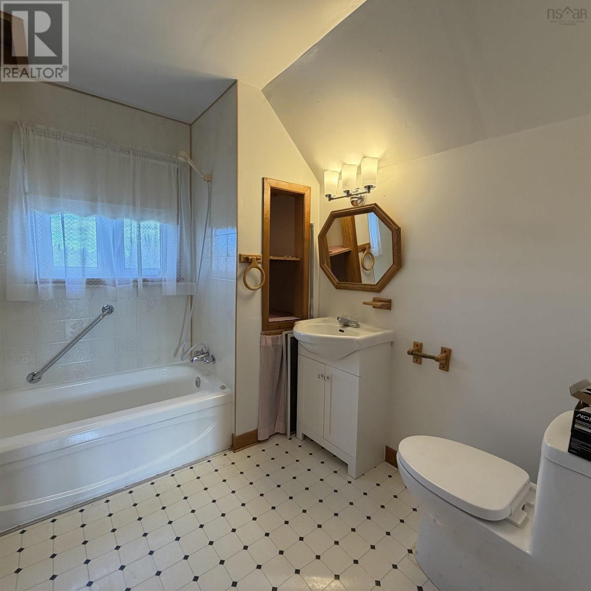 65 Cliff Street Property Photo 21