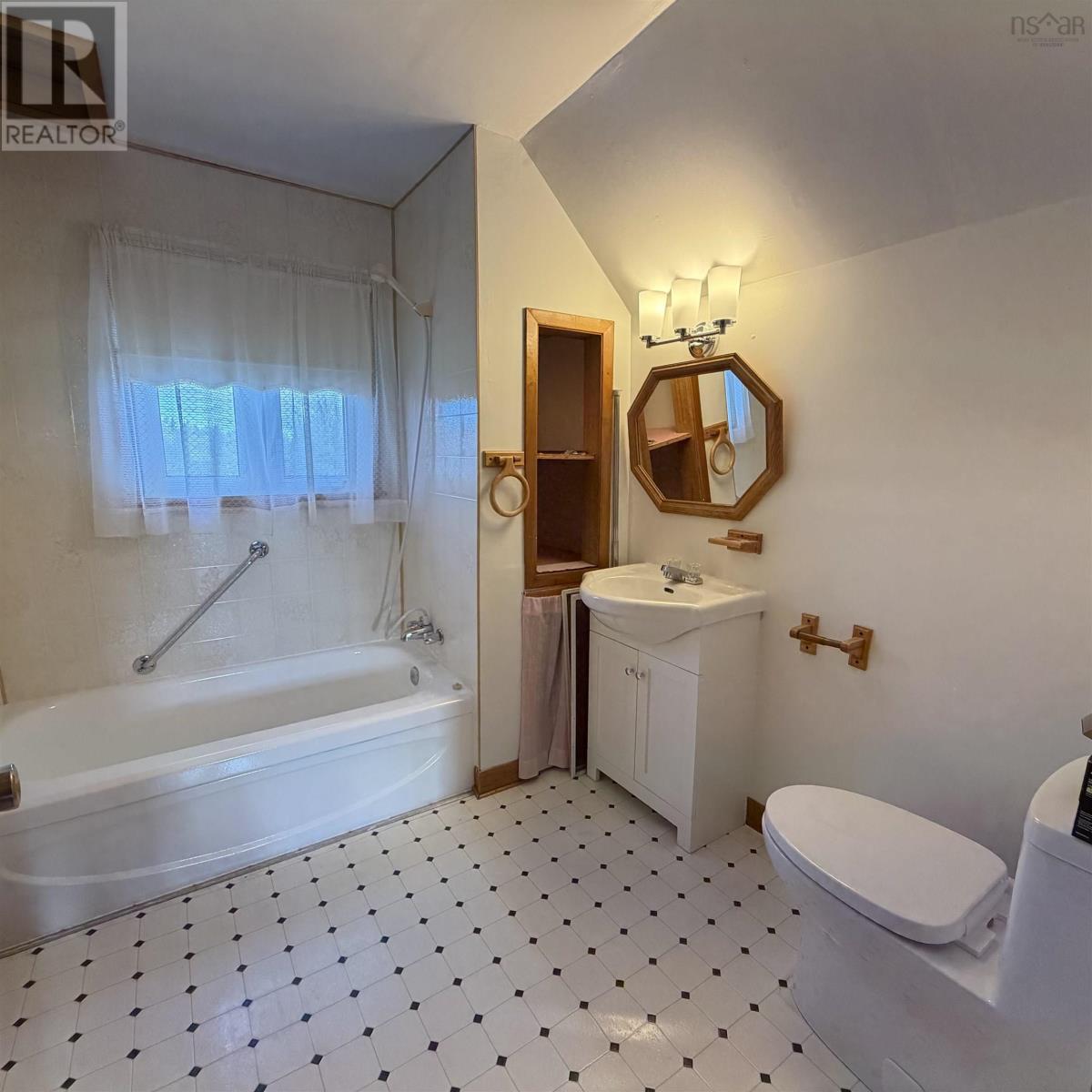 65 Cliff Street Property Photo 27