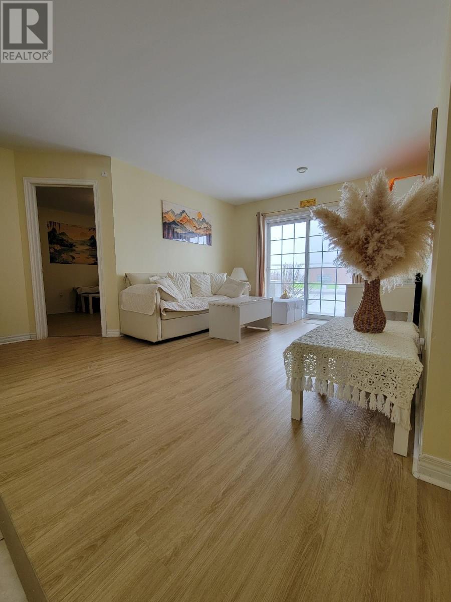 1 33 Glen Stewart Drive Property Photo 3
