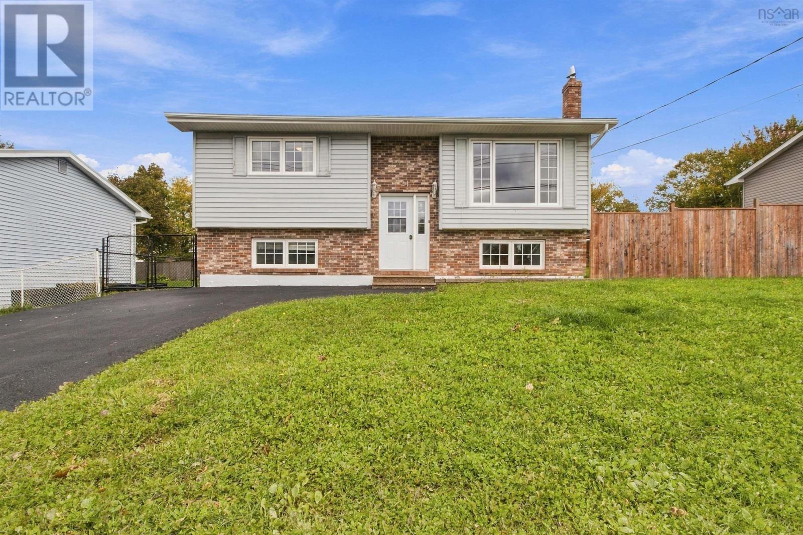 21 Gammon Crescent