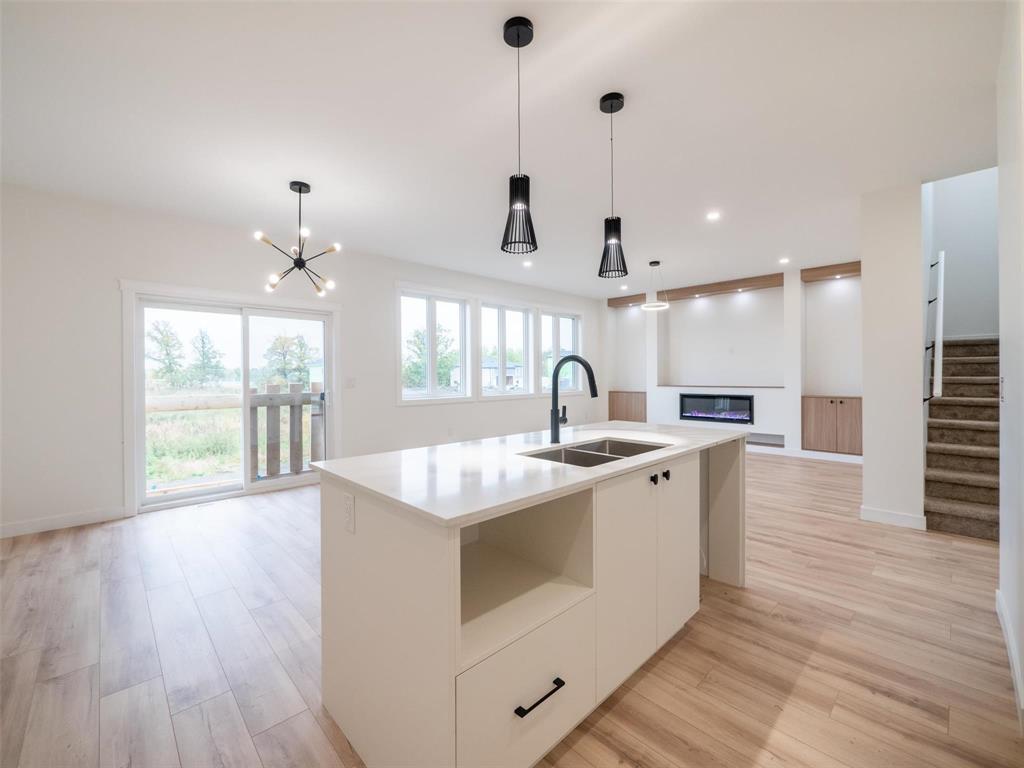46 Harvest Crescent Property Photo 12