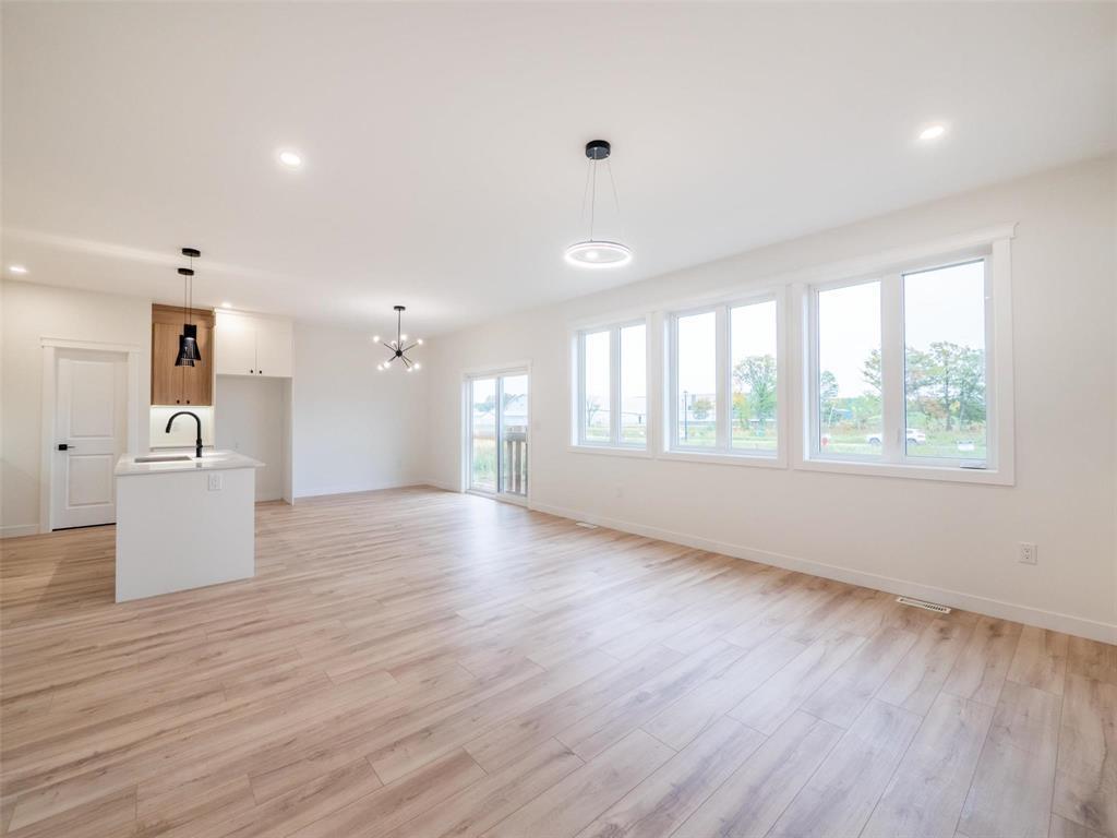 46 Harvest Crescent Property Photo 15