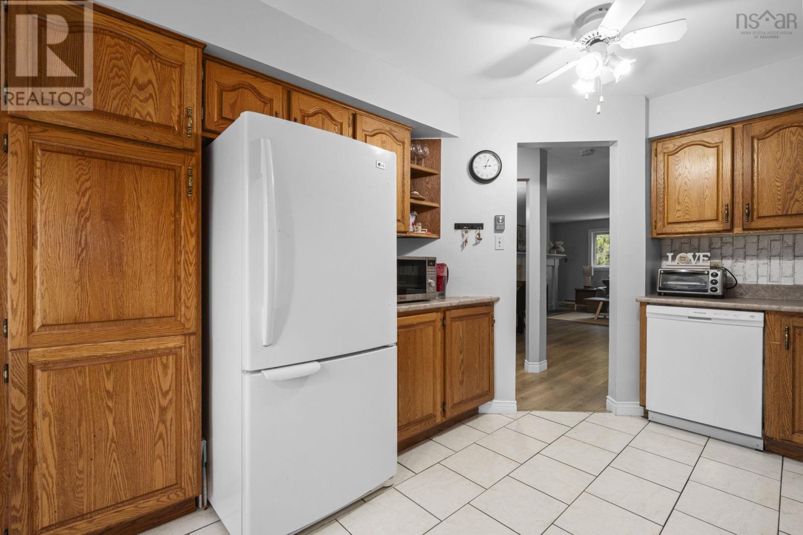 34 Trailwood Place Property Photo 19