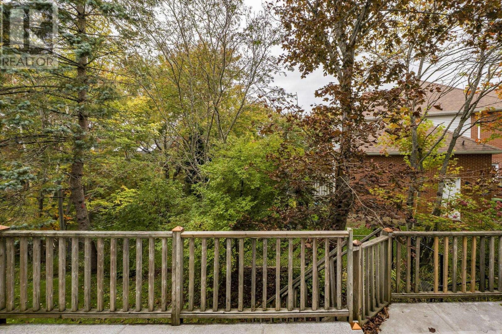 34 Trailwood Place Property Photo 43