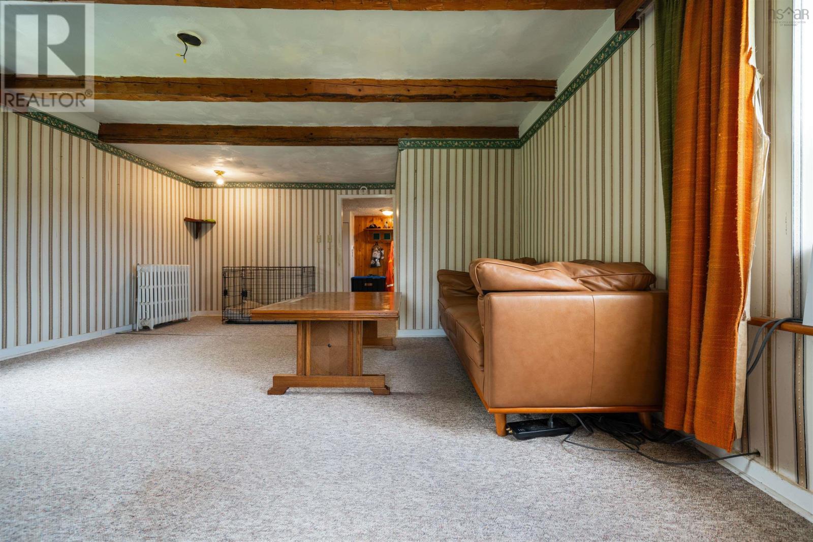 111 Minto Road Property Photo 6