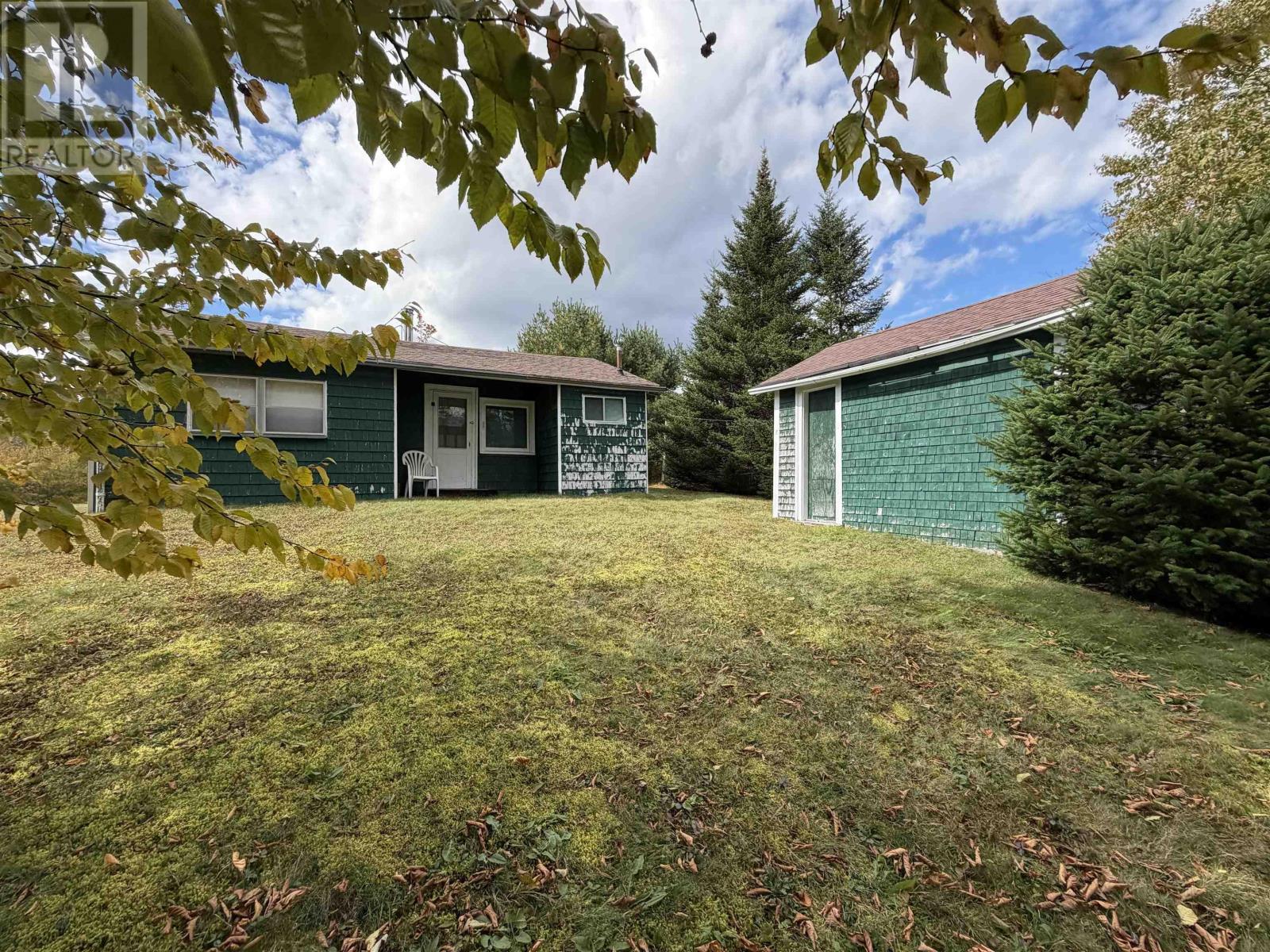 38 Burke Loop Property Photo 11