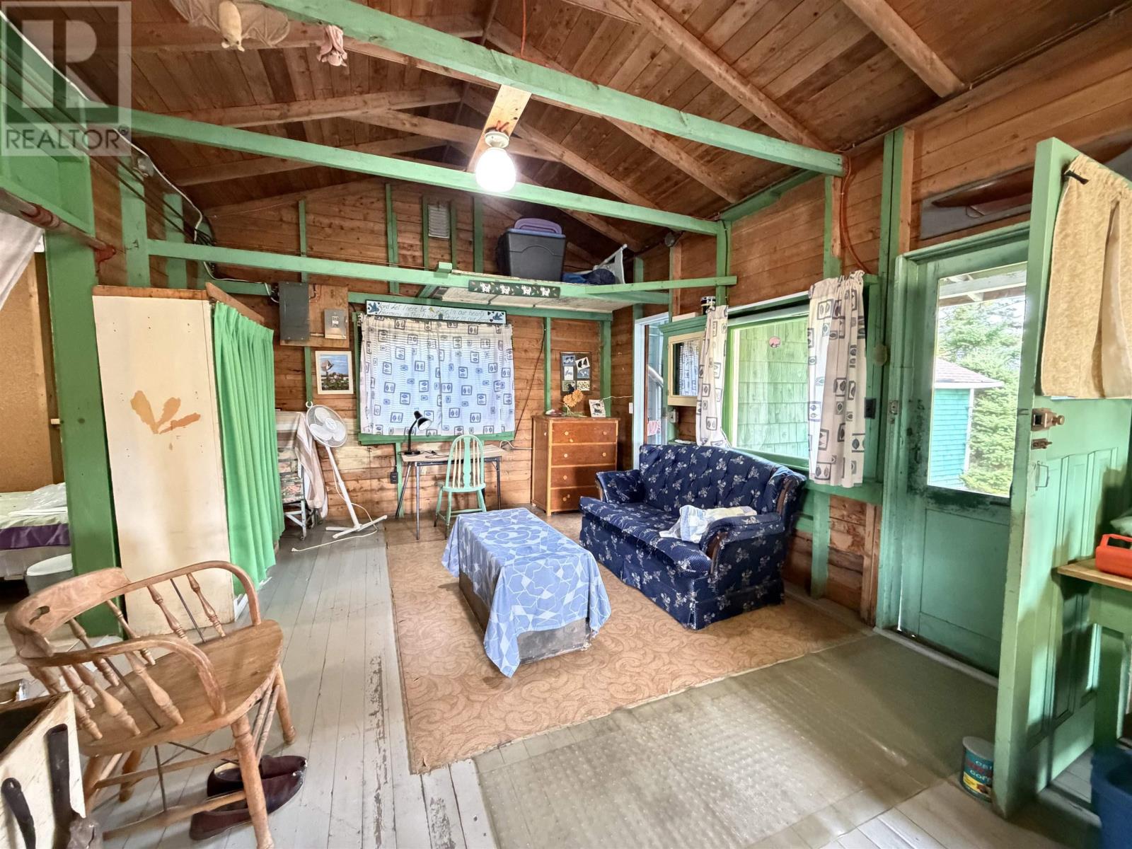 38 Burke Loop Property Photo 40