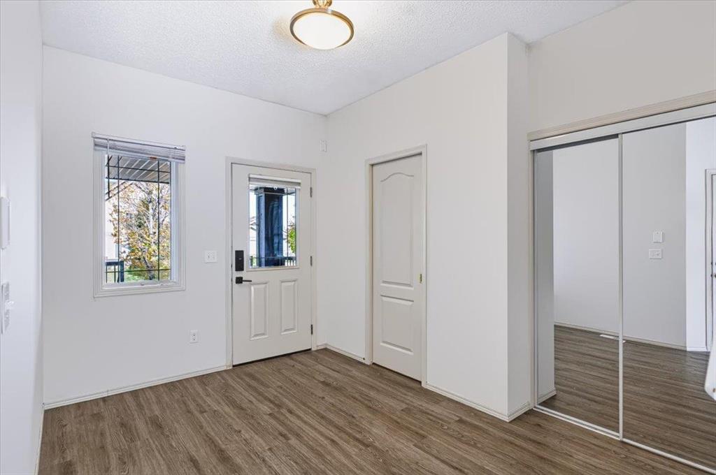 208 Bellflower Road Property Photo 5