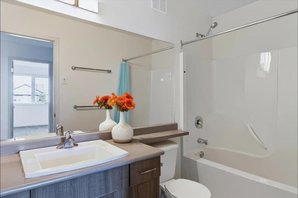 208 Bellflower Road Property Photo 36