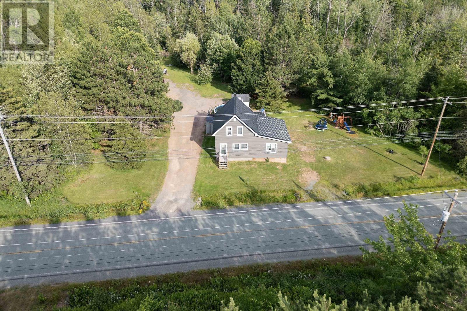 4062 Highway 321 Property Photo 2