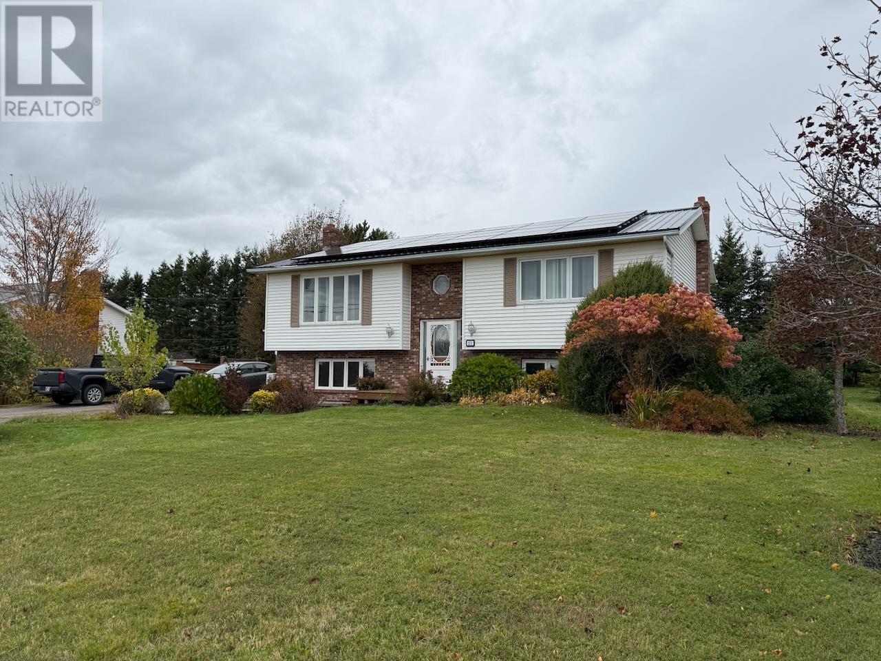 21 HURRY Road Property Photo 1