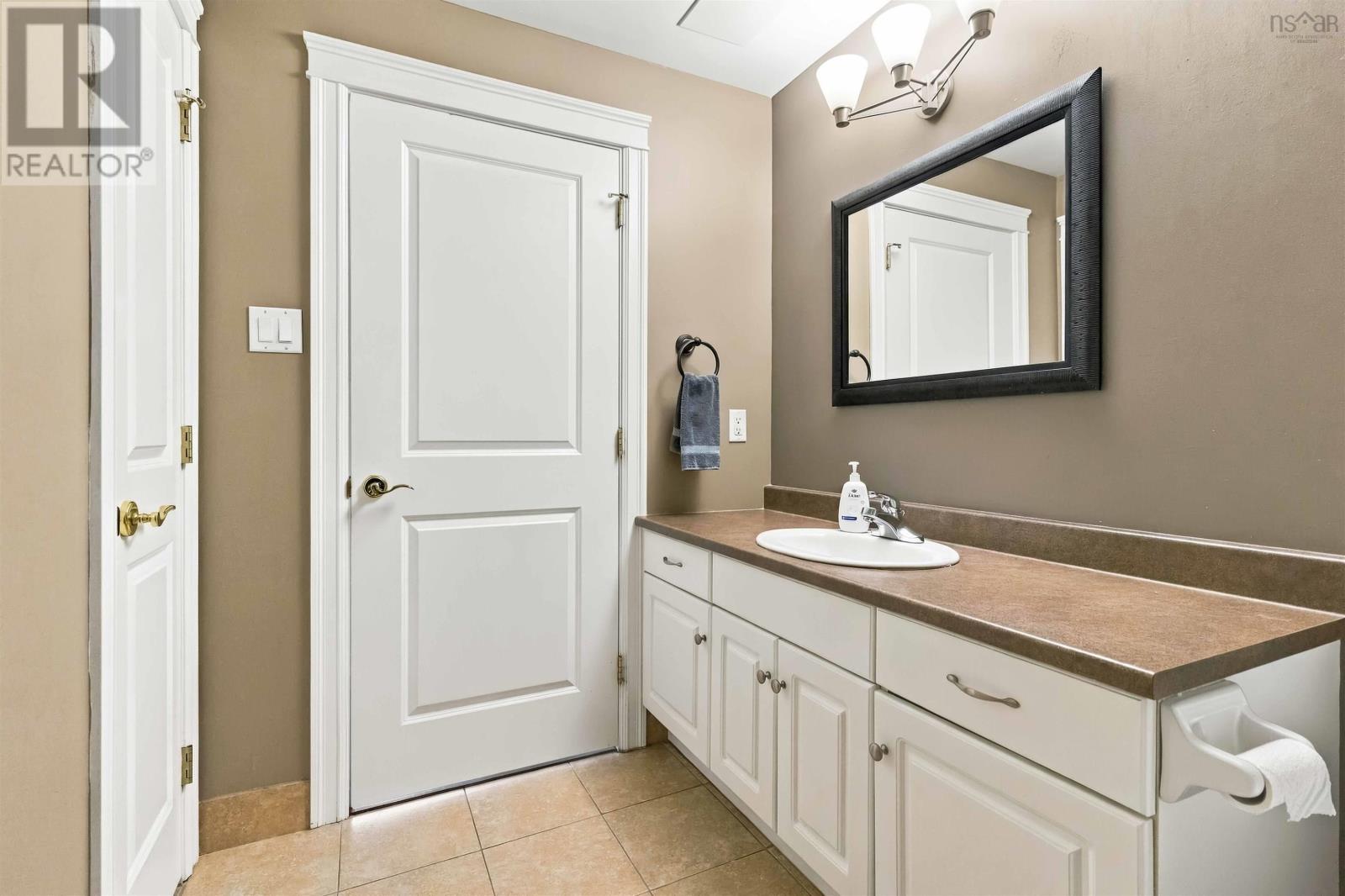 710 202 Walter Havill Drive Property Photo 31