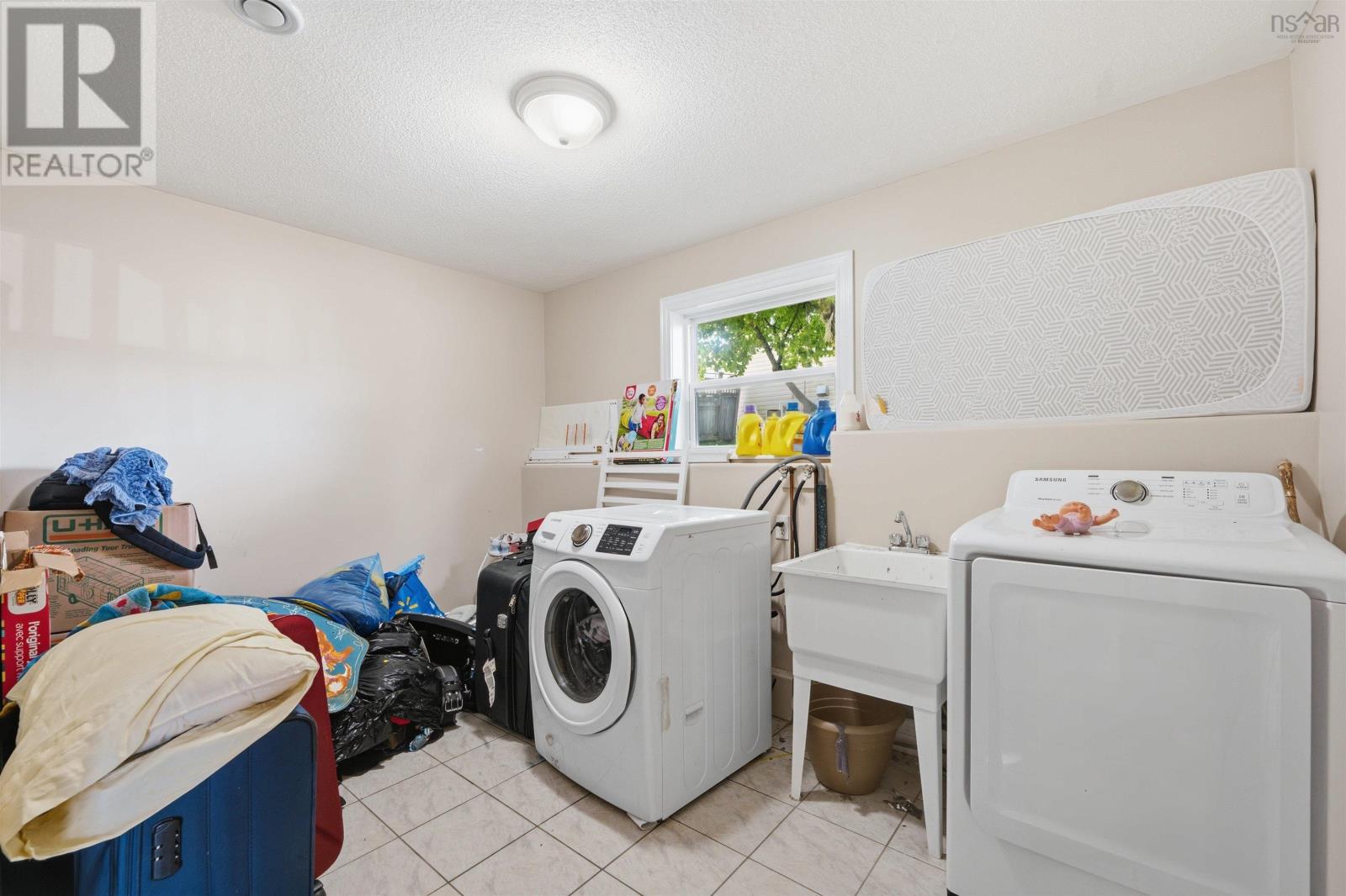 34 Lancaster Drive Property Photo 10
