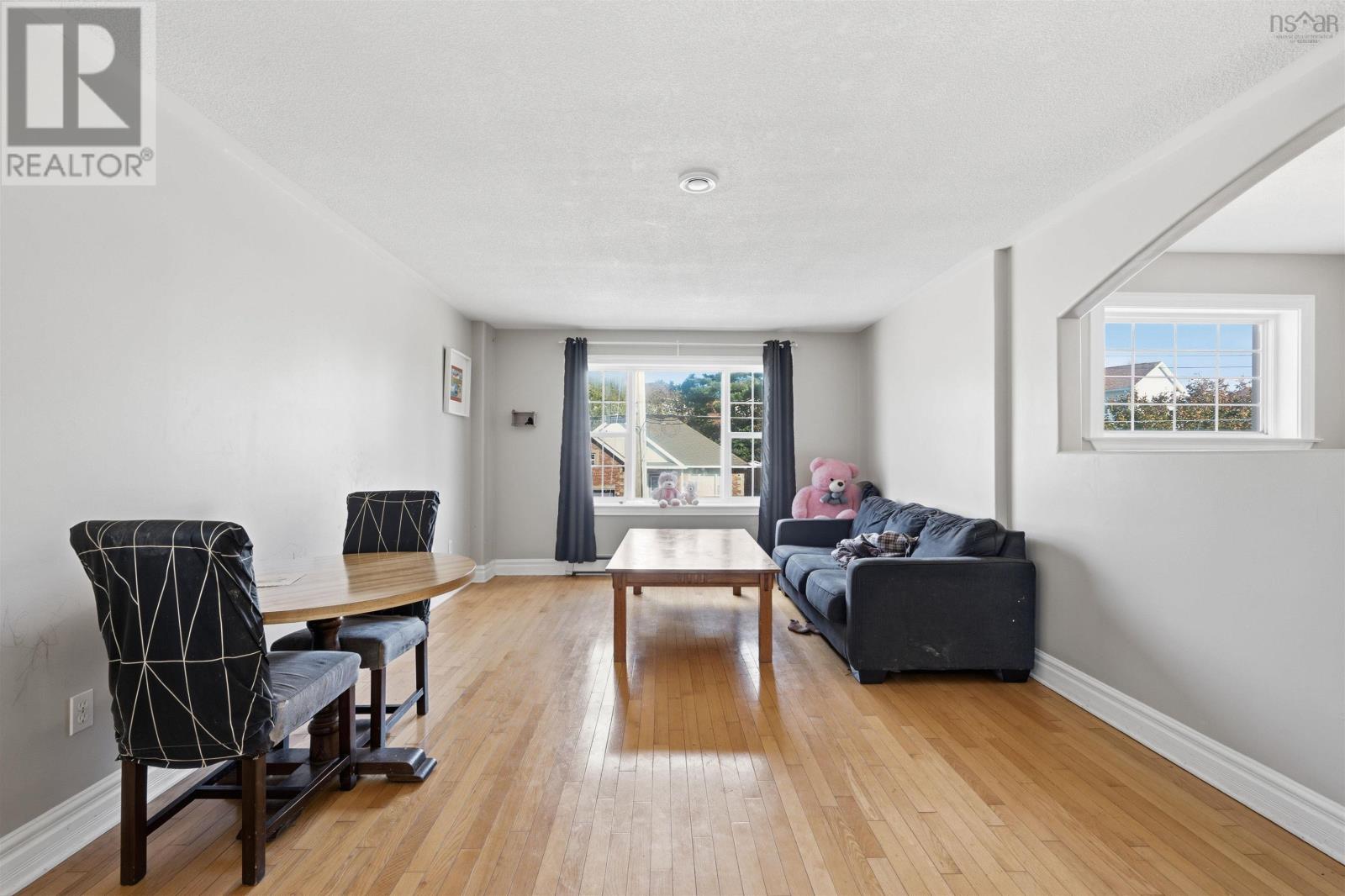 34 Lancaster Drive Property Photo 16
