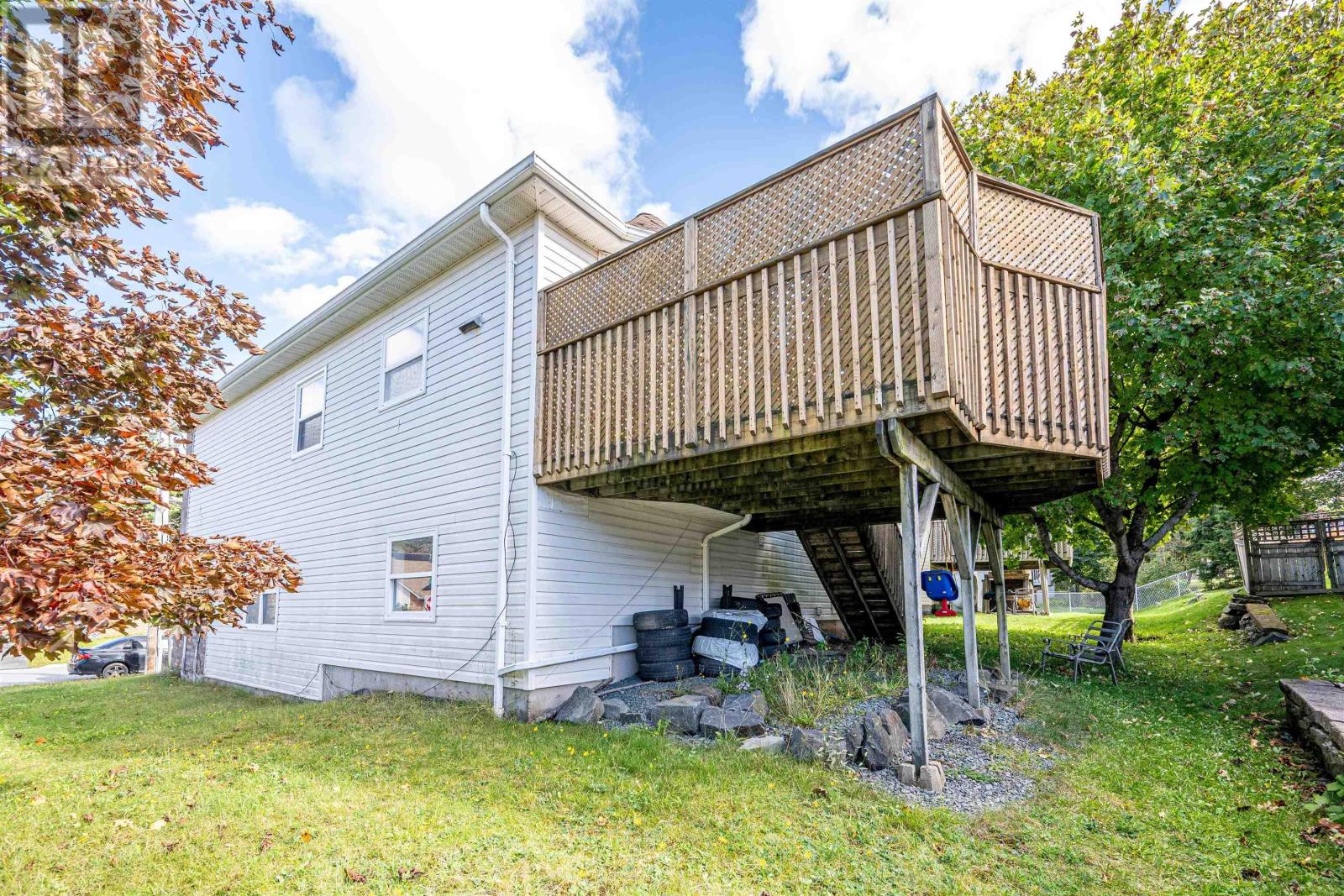 34 Lancaster Drive Property Photo 32