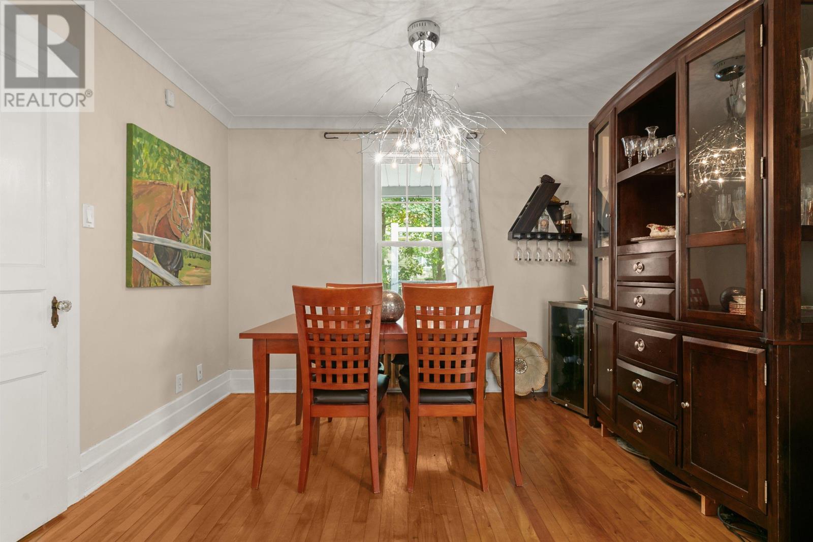 949 Mclean Street Property Photo 9