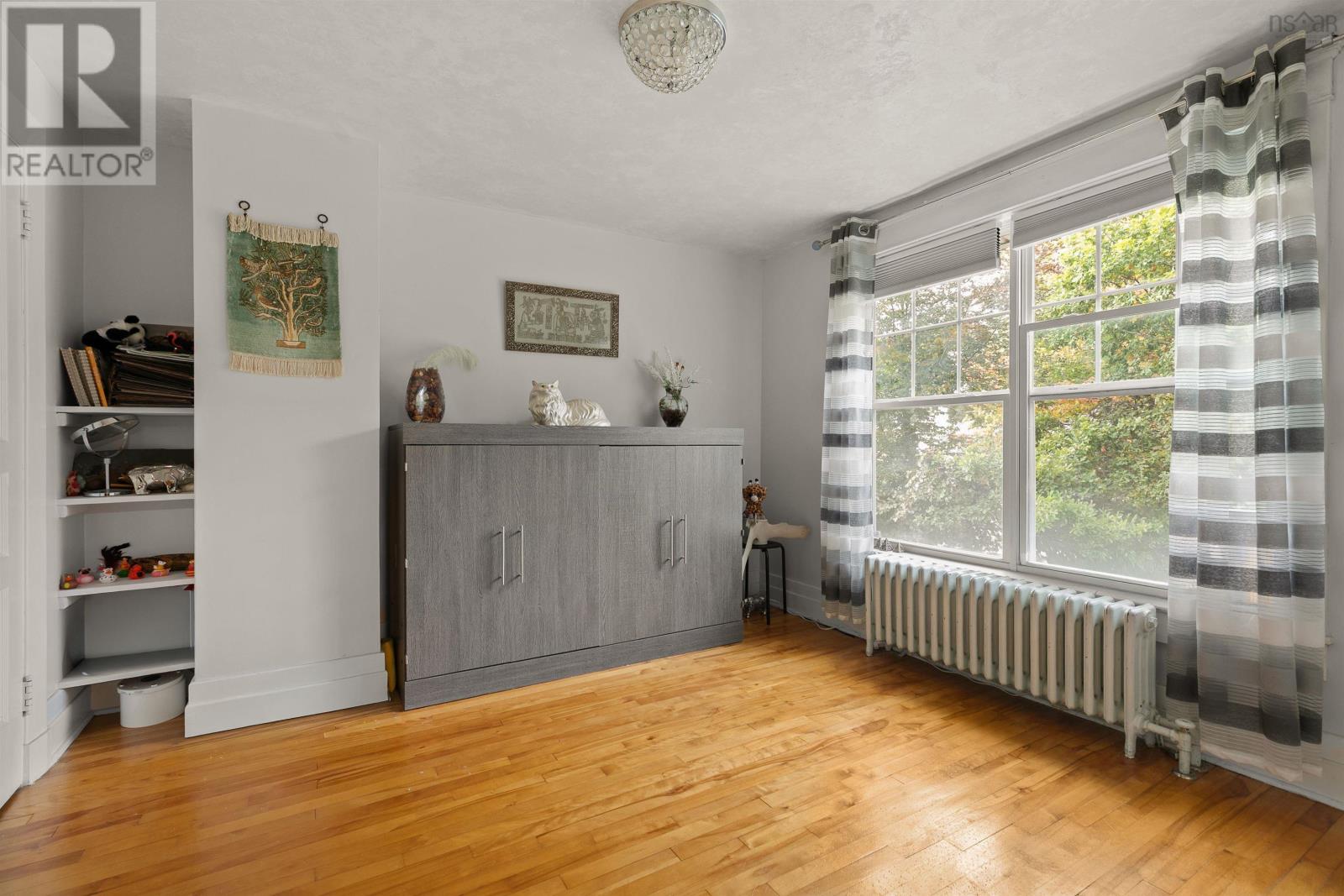 949 Mclean Street Property Photo 24