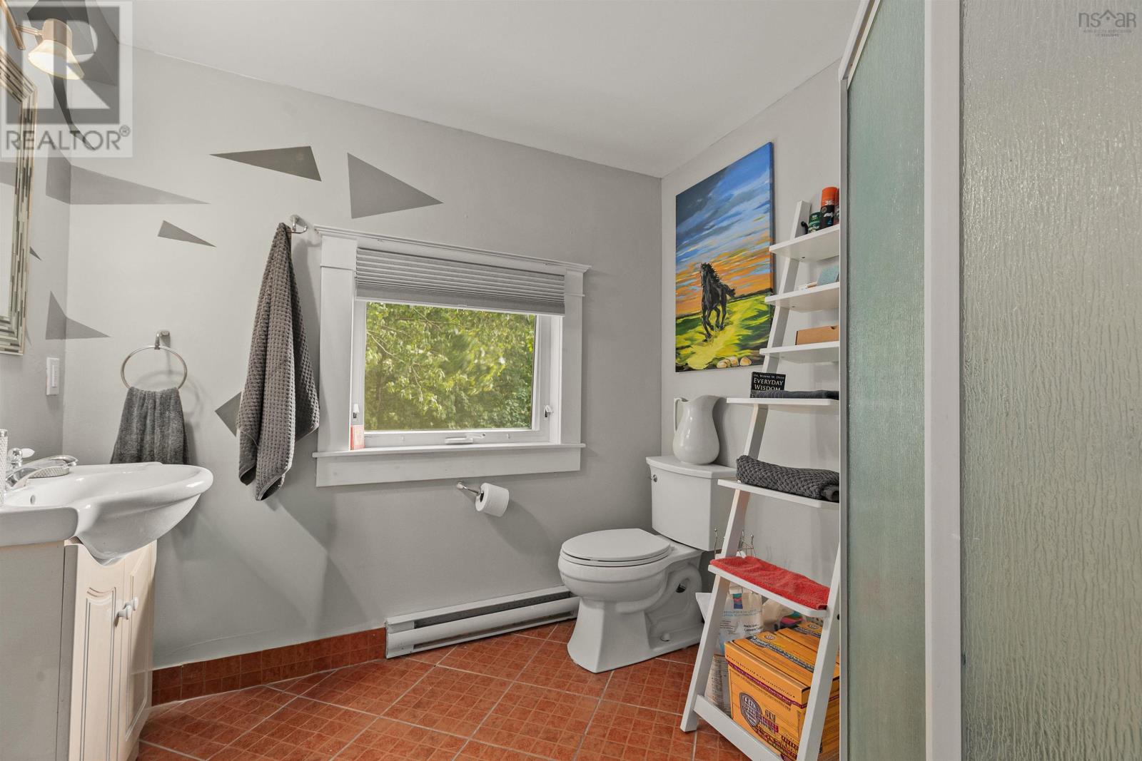 949 Mclean Street Property Photo 28