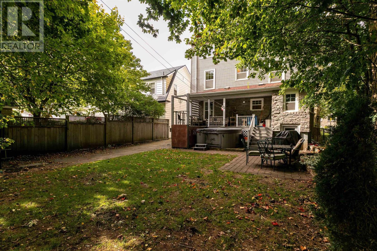 949 Mclean Street Property Photo 34