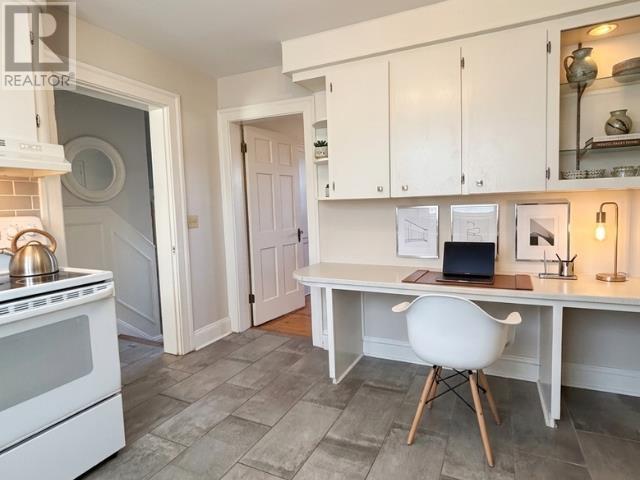 46 Broadway Street Property Photo 4