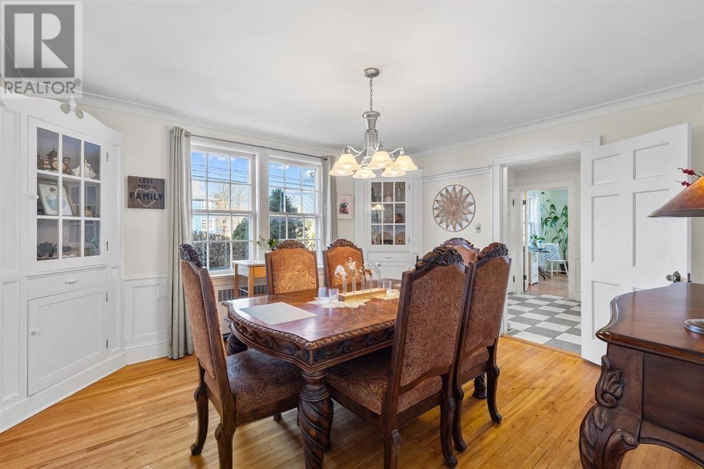 46 Broadway Street Property Photo 6
