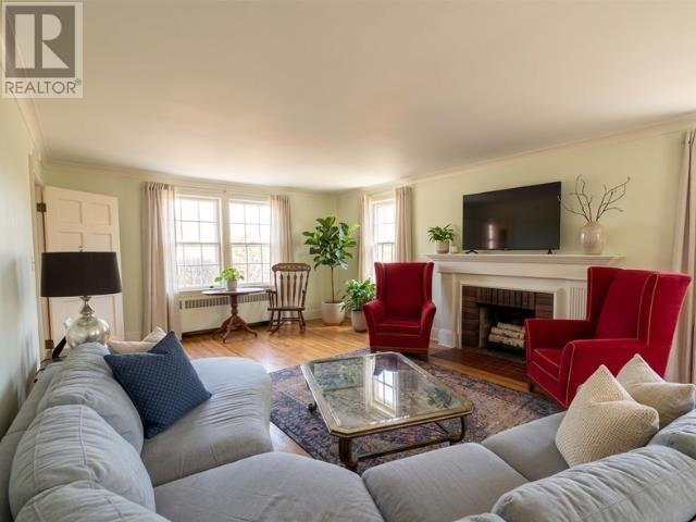 46 Broadway Street Property Photo 7