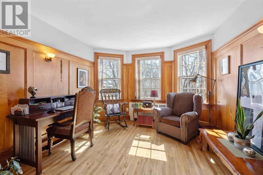 46 Broadway Street Property Photo 11