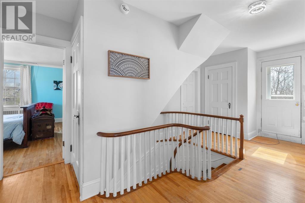46 Broadway Street Property Photo 14
