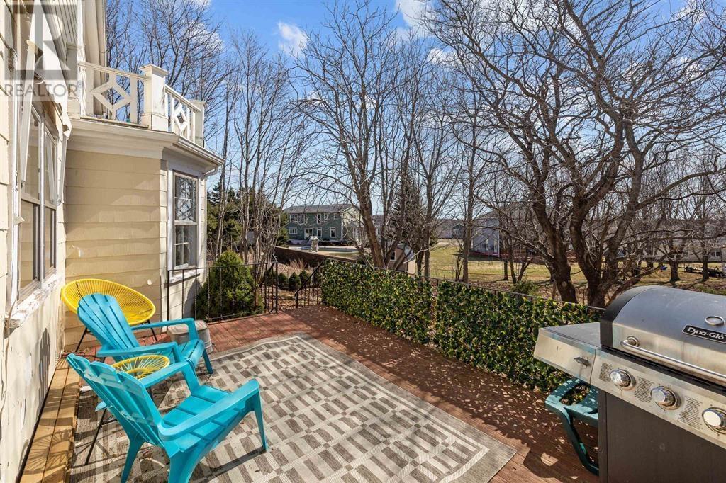 46 Broadway Street Property Photo 26