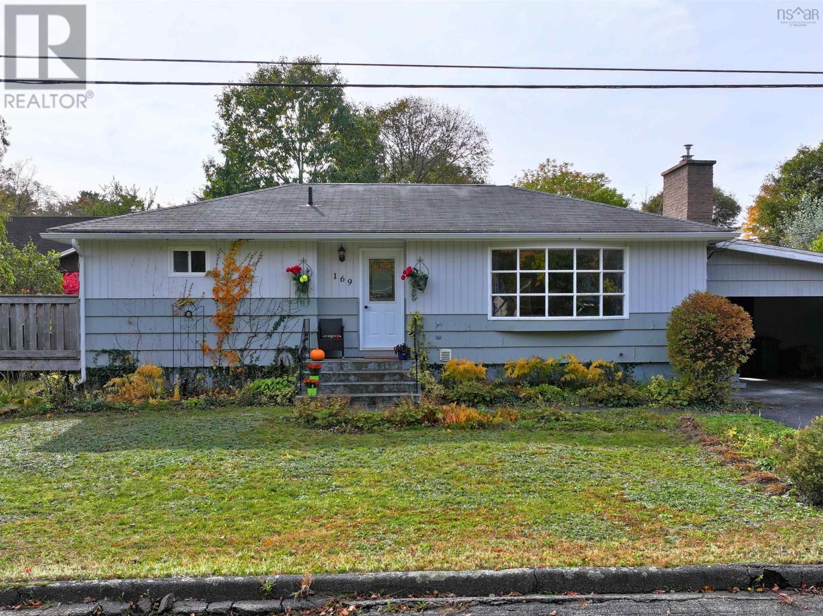 169 Churchill Street Property Photo 1