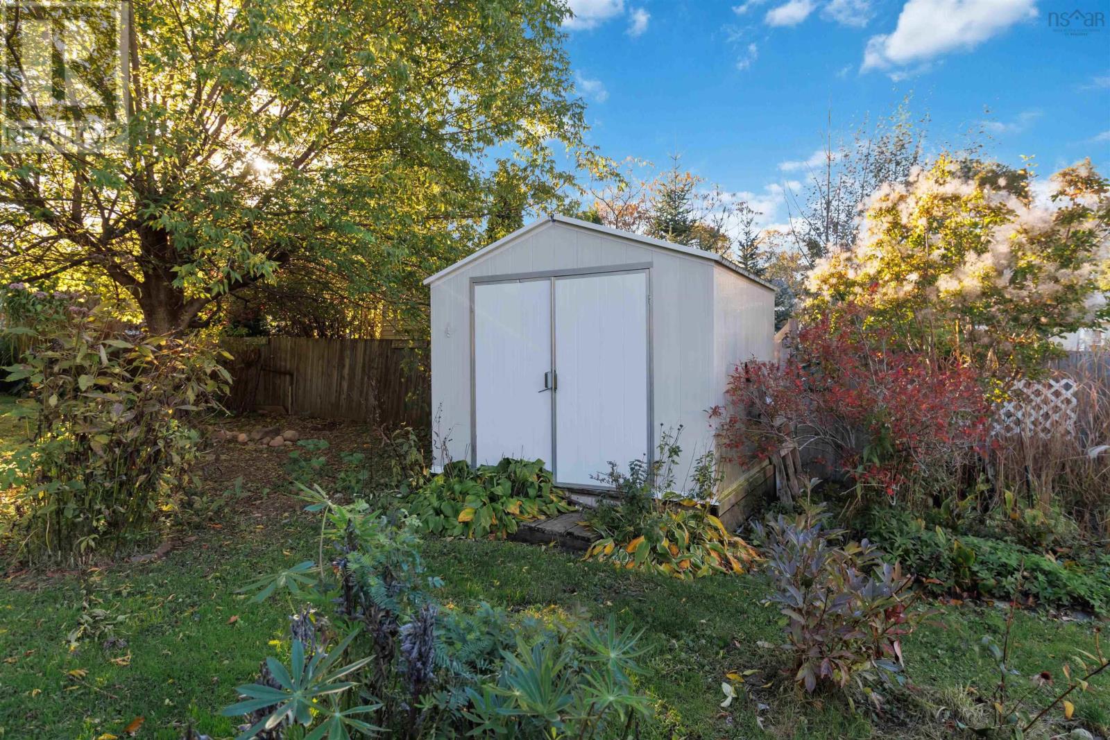 169 Churchill Street Property Photo 31