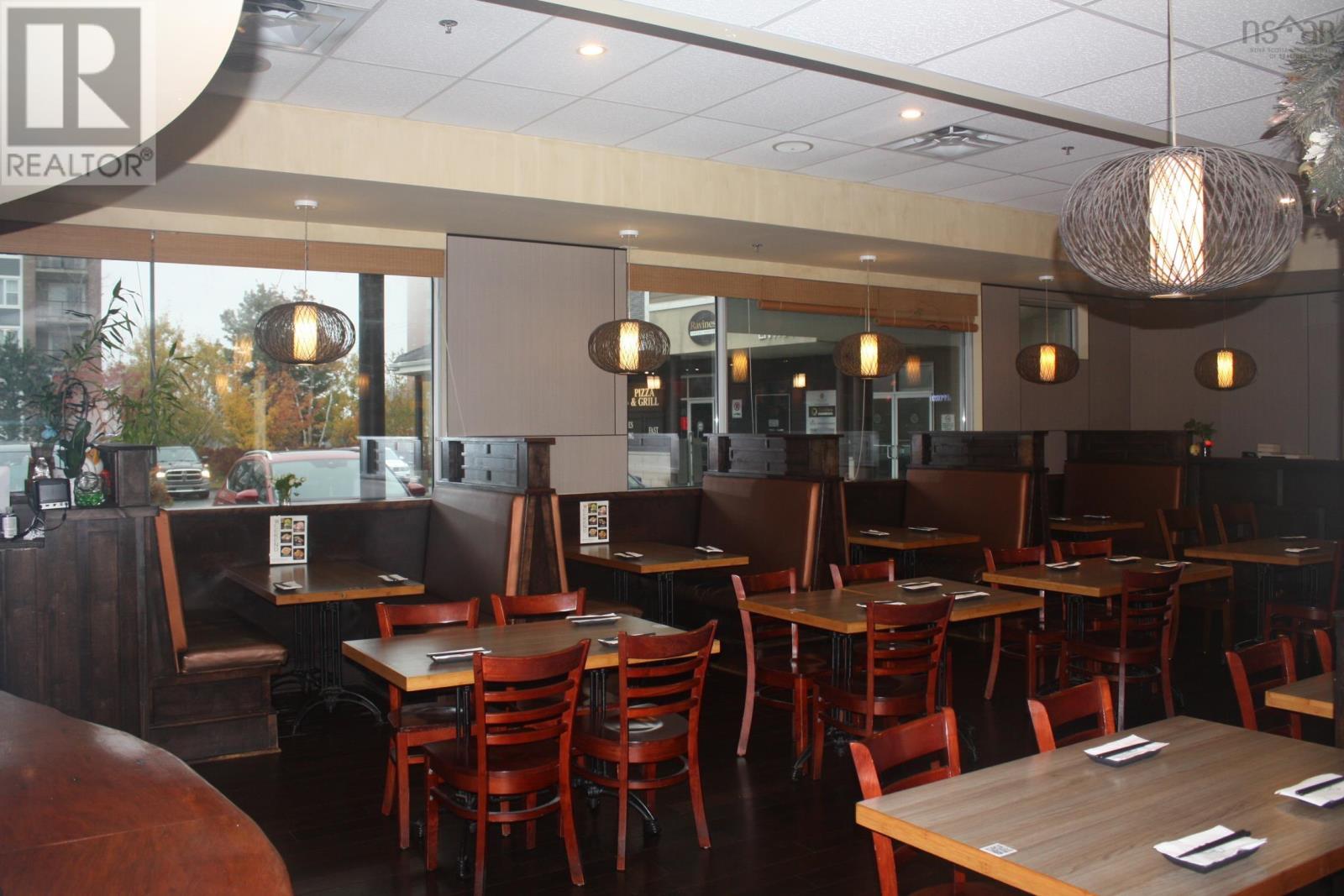 103 Sushi Jet Express Property Photo 5