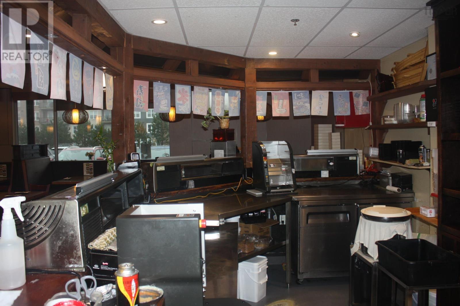 103 Sushi Jet Express Property Photo 11