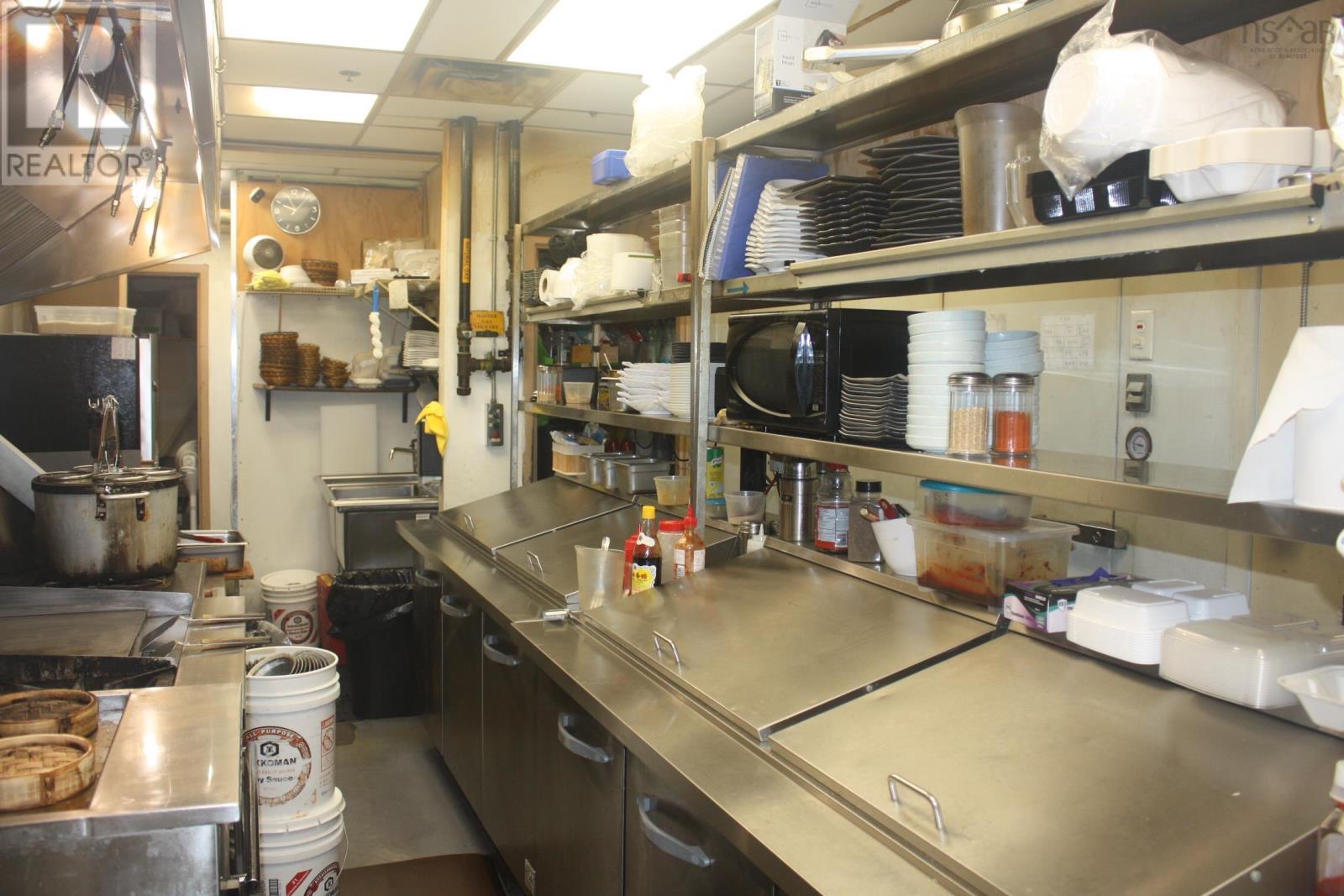 103 Sushi Jet Express Property Photo 19