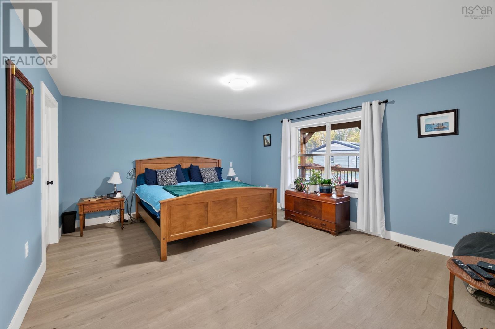 11911 Highway 7 Property Photo 17